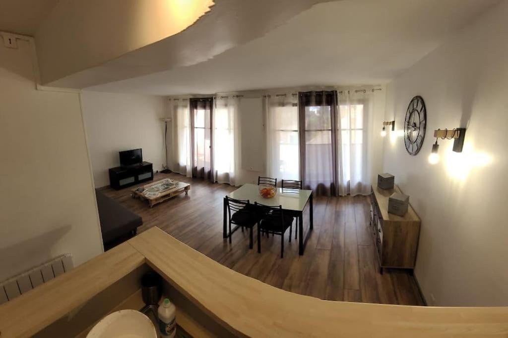 Апартаменты Au Calme, 200M Du Centre T2 Avec Balcon Et Parking Каси Экстерьер фото